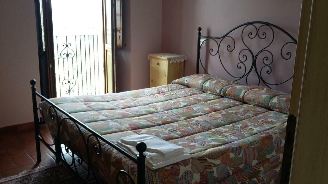 Alloggi Agrituristici Antica Dimora Villa San Demetrio ne' Vestini Exterior foto